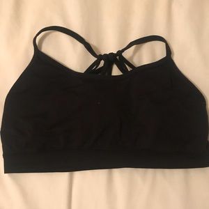 Fabletics strappy back sports bra